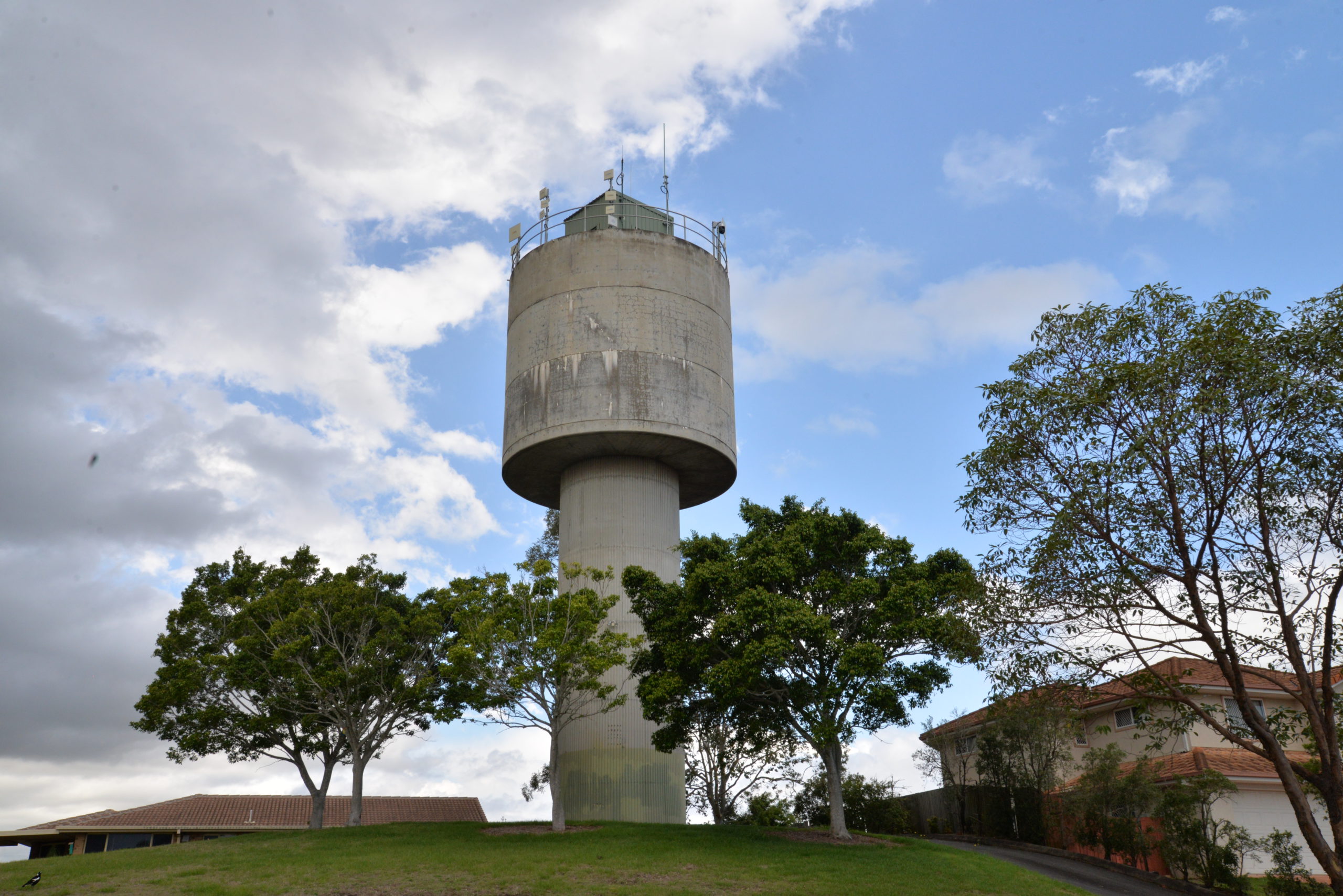 Edens Landing Water tower now has safety cameras