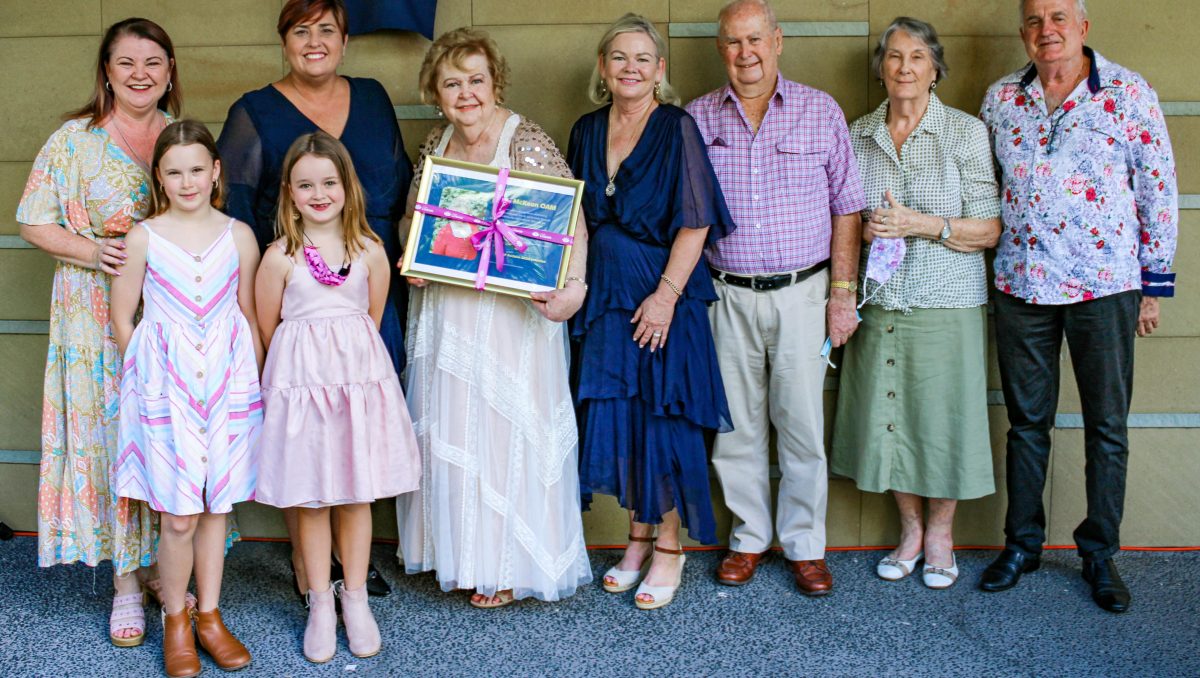 Division 12 Councillor Karen Murphy and members of Moya McKeon OAM's family.