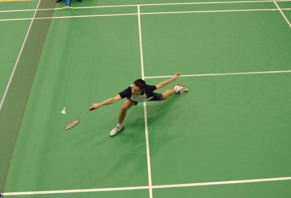 Our Logan | Logan City Council | What's On in Logan - photo of a badminton player.
