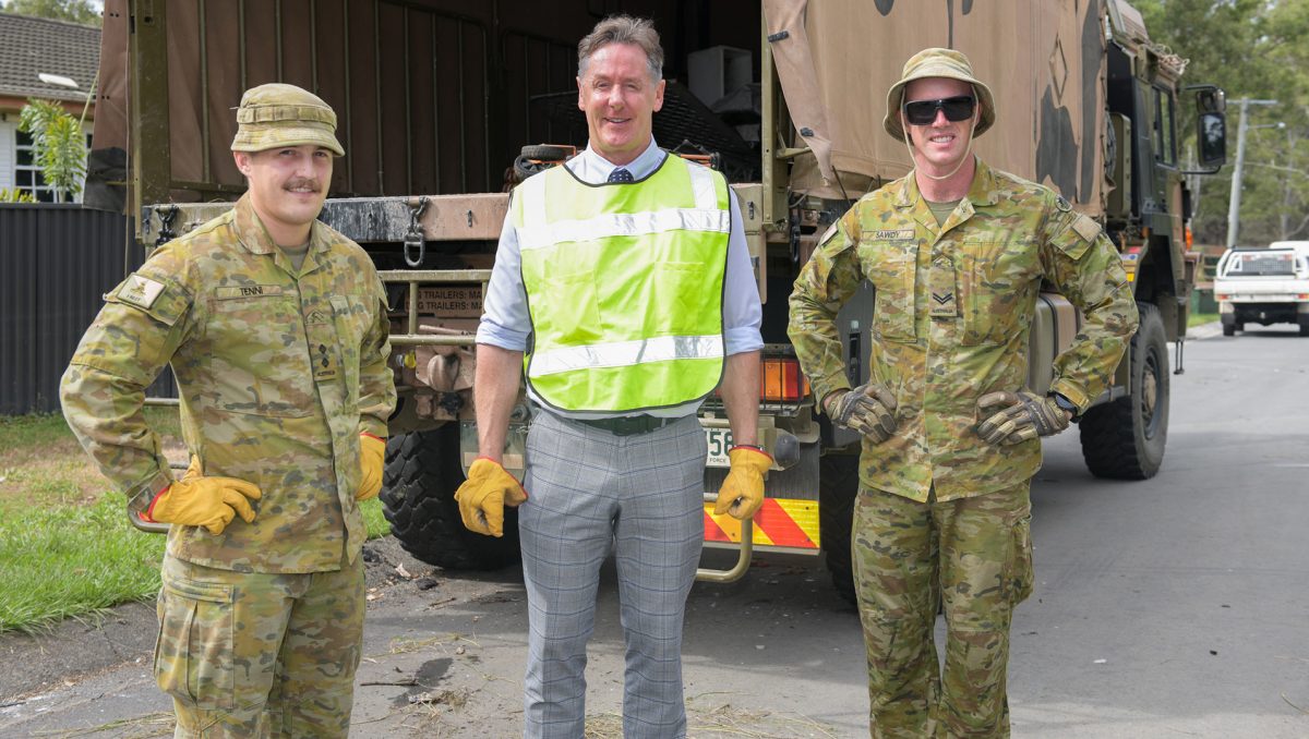 A photograph of Mayor Darren Power, with Lieutenant Sam Tenni and Bombardier Nathan Sawdy of the 1st Regiment of the Royal Australian Artillery.