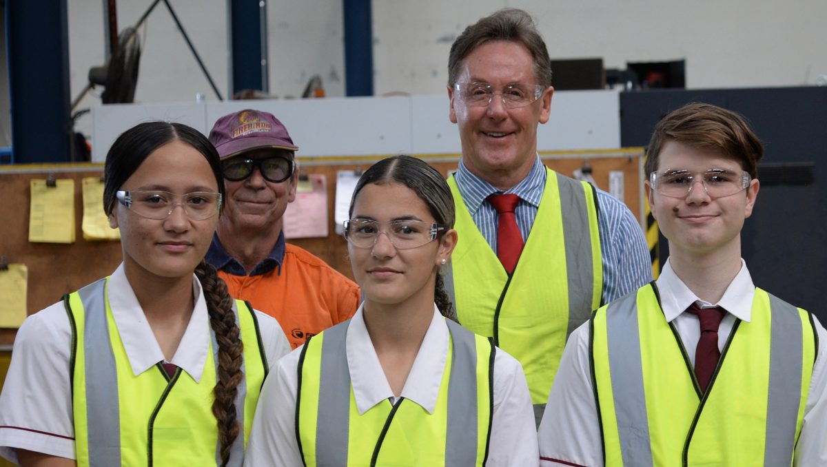 City of Logan Mayor Darren Power visits Frontline Manufacturing at Meadowbrook. He is with boilermaker Tony Loibl (left) and Marsden State High School students Nikola Macdonald, Cerese Amaru and Cody Ceder.