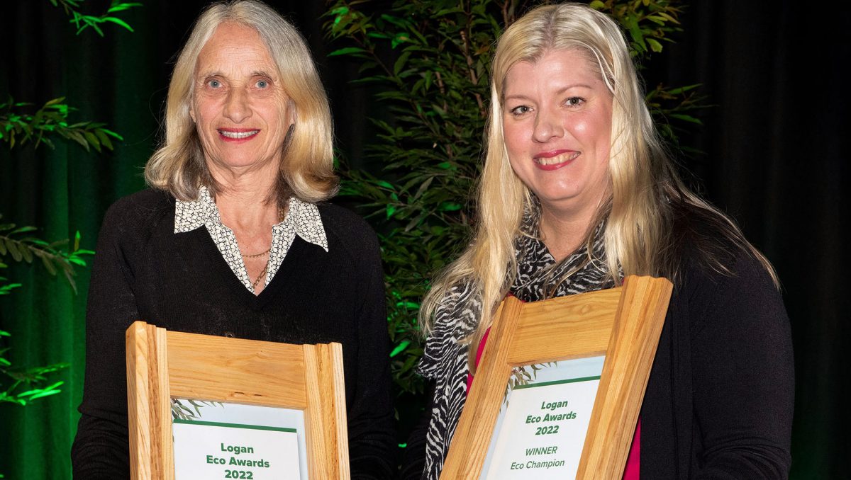 An image of Logan Eco Forum winners Dr Margaret Greenway, of Cornubia and Jen Pedler, of Daisy Hill, holding their winners' plaques.