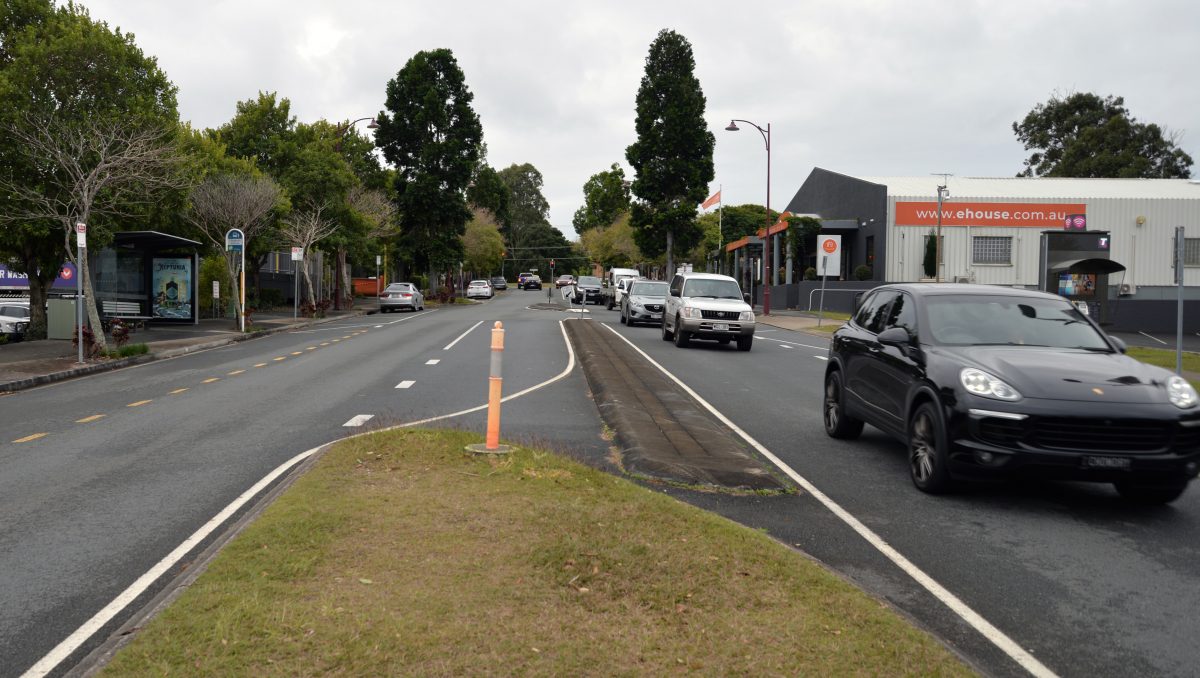 An image of Fitzgerald Ave at Springwood, looking east towards Cinderella Drive.