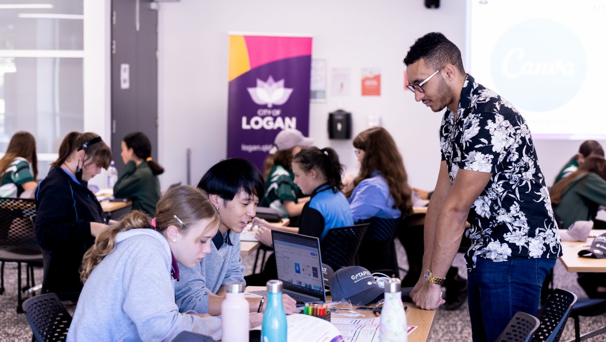 Mark Raison (far right) mentoring some Catapult students