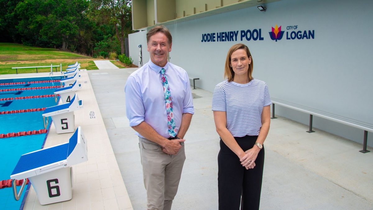 City of Logan Mayor Darren Power and Olympic gold medallist, Jodie Henry OAM open the new Jodie Henry Pool at the Logan North Aquatic Centre.