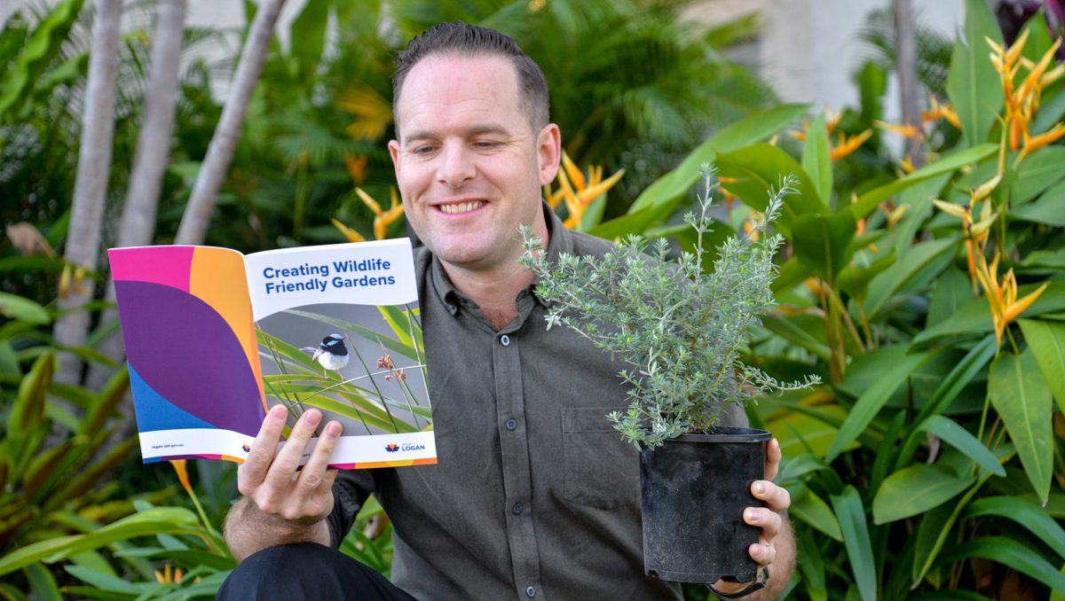 Environment Chair Councillor Jon Raven reviews Council’s new ‘Creating Wildlife Friendly Gardens’ booklet ahead of Eco Forum.