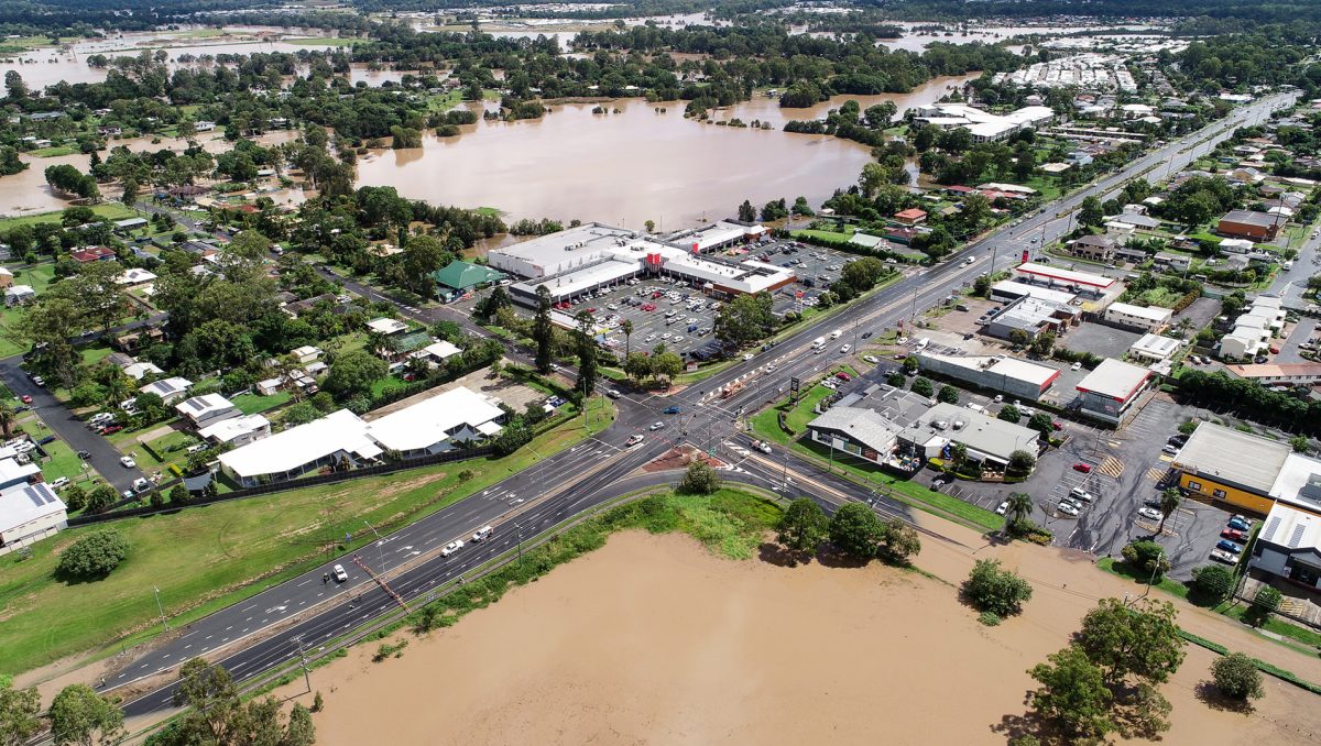 The intersection of Loganlea Road and Albert Street (at Waterford) during the 2022 floods.