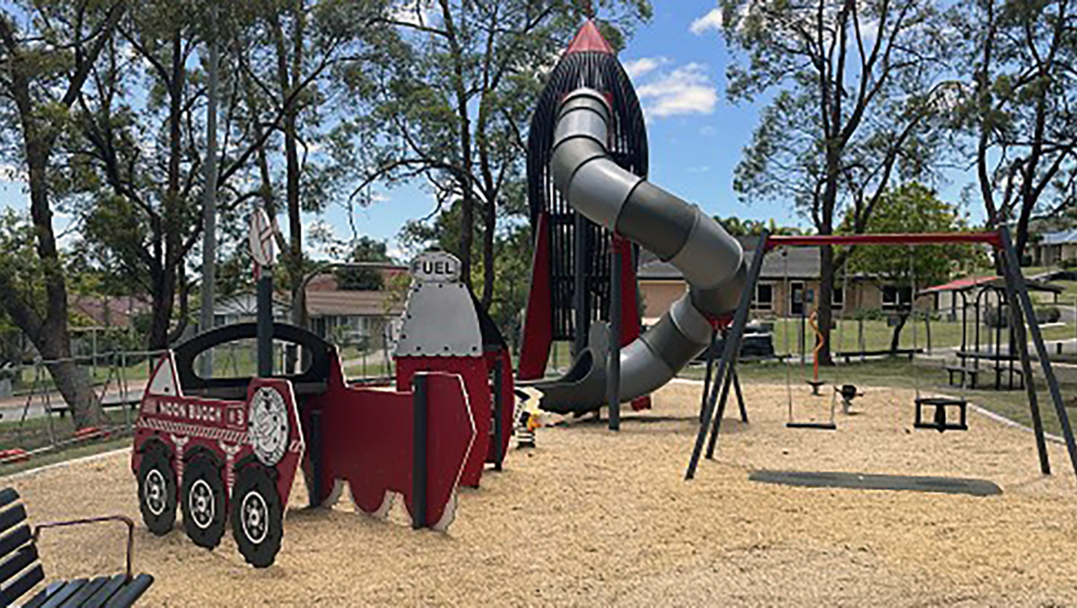 An image of the space-inspired play equipment in Solandra Park at Regents Park.