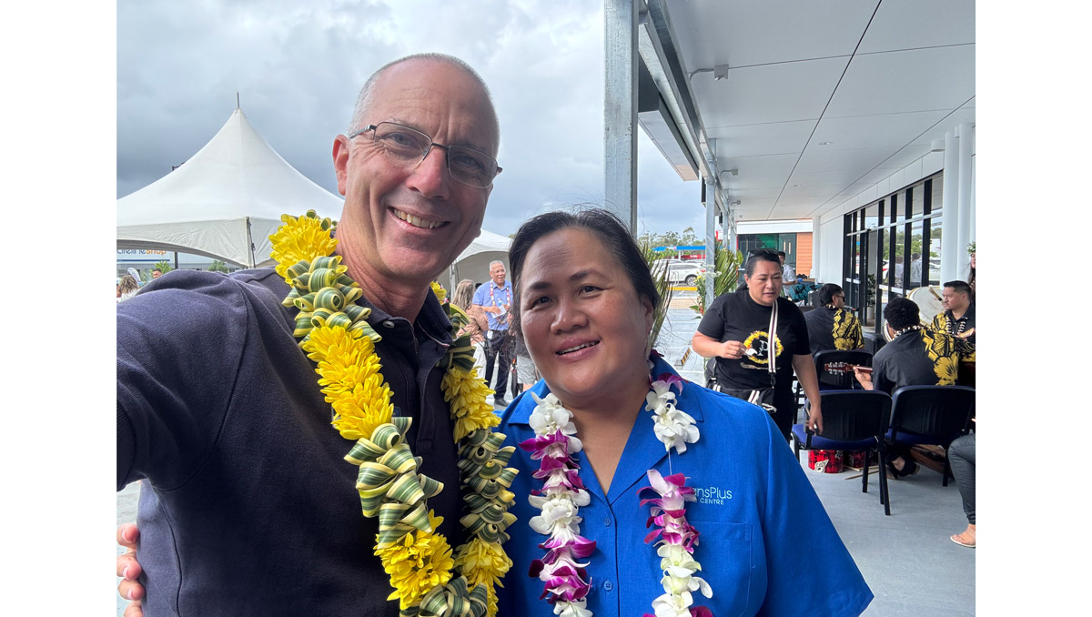 An image of Cr Paul Jackson with OceansPlus Medical Centre founder Dr Kuinileti Chang Wai.
