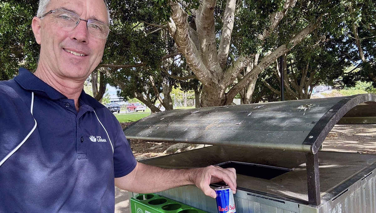 Containers for Change baskets have been installed across a number of Division 5 parks. An image of the Containers for Change baskets that have been installed across a number of Division 5 parks.
