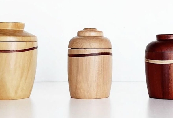3 different types of vases made of wood